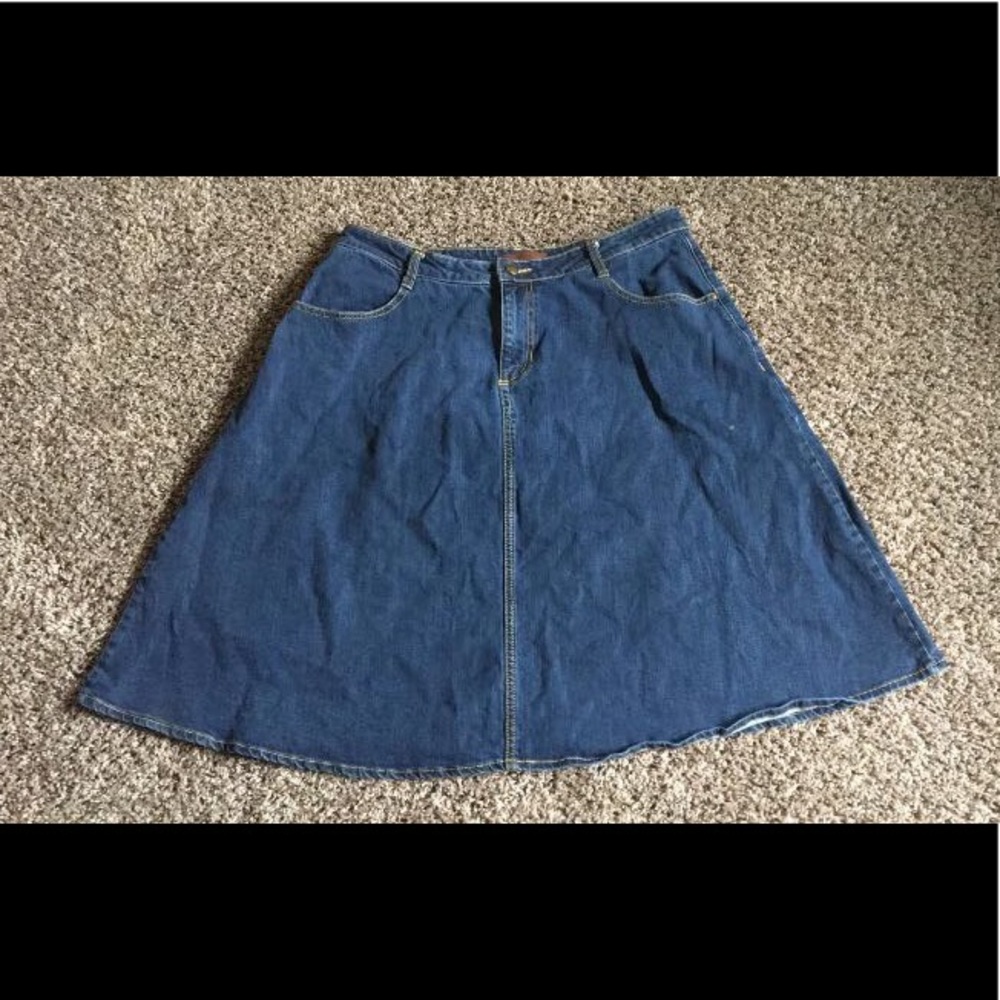 Denim skirt